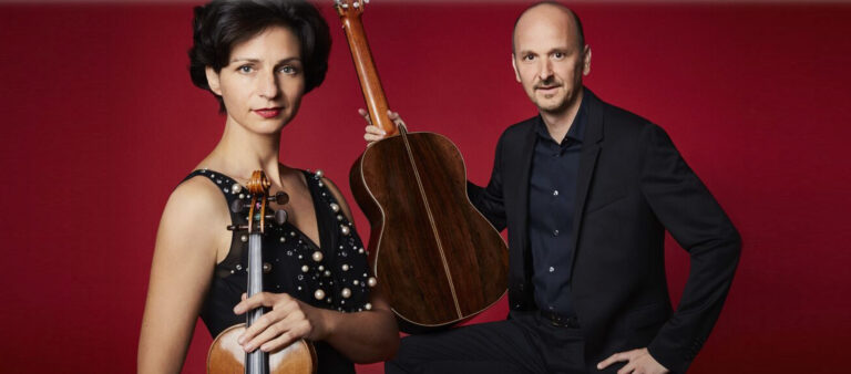 „Tango y Canciones“ mit dem Duo Johannes Tonio Kreusch (Gitarre) und Doris Orsan (Violine)