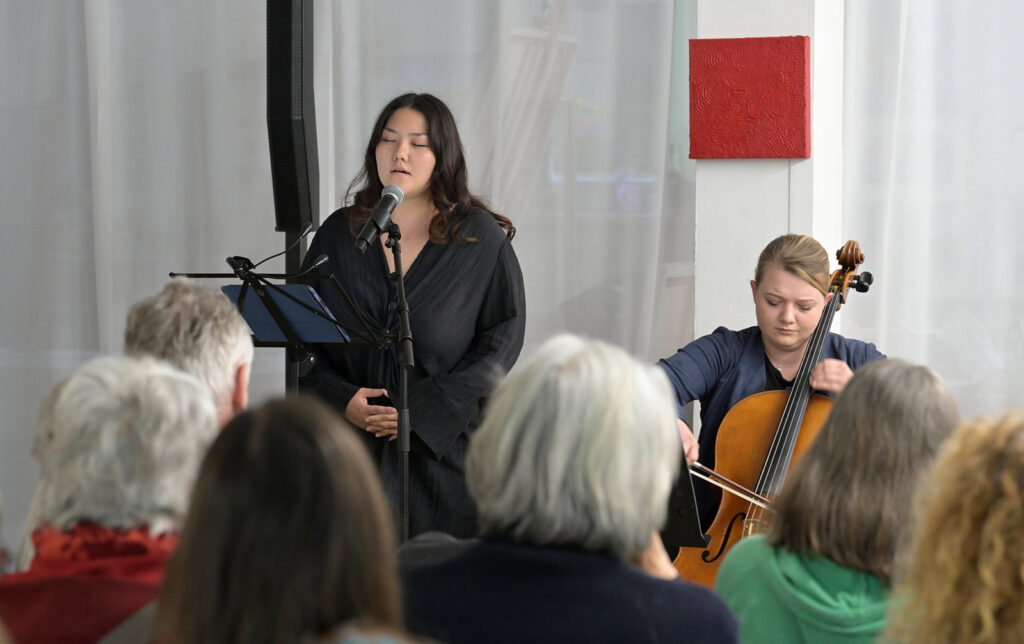 Atelier am Markt ClosUp Concert und Lesung