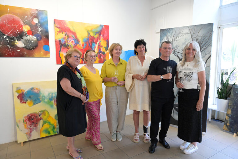 Ausstellung Atelier am Makrt "Kunst hoch Drei"