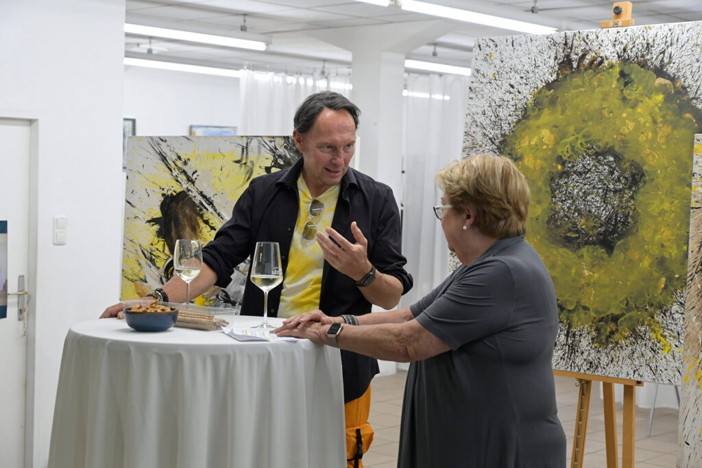 Vernissage Gilbert Kleissner „Lebenszyklus Teil 1 – Das Erwachen“ Atelier am Markt Gmunden